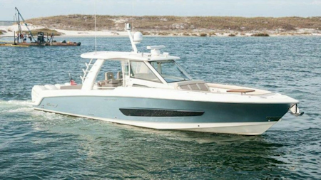photo of 42' Boston Whaler 420 Outrage 2018