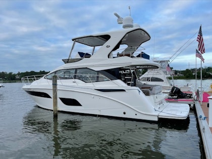 photo of 46' Sea Ray 460 Fly 2017