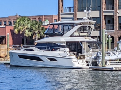 photo of 44' Aquila 44 2016