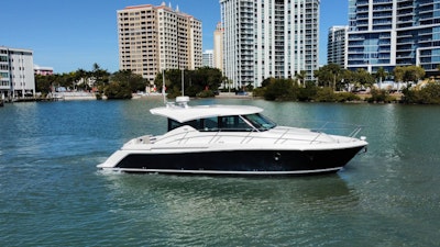 photo of 39' Tiara Yachts 39 Coupe 2020