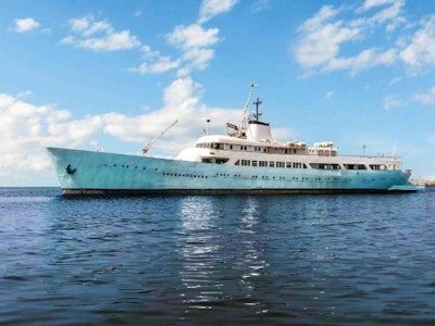 photo of 211' Custom Line Titovo 1961