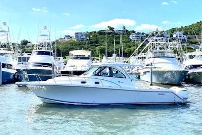photo of 39' Pursuit OS 385 Offshore 2018