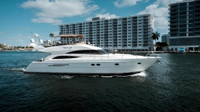 photo of 61' Princess 2004