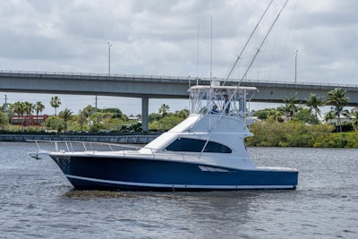 photo of 40' Luhrs Convertible 2002