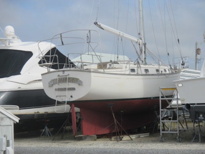 photo of 38' Island Packet IP38 1987