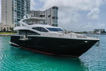 photo of 86' Sunseeker 86 Yacht 2019