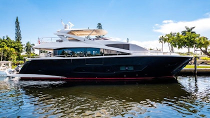 photo of 86' Sunseeker 86 Yacht 2019