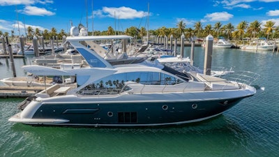 photo of 50' Azimut 2016
