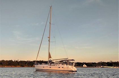 photo of 46' Hunter 466 2004