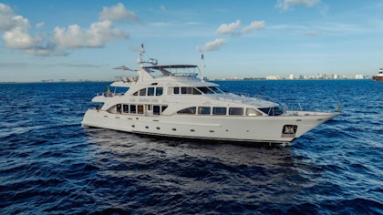 photo of 120' Benetti Classic 120 2007