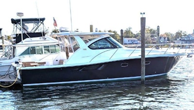 photo of 39' Tiara Yachts 2014