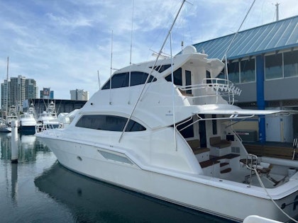photo of 67' Bertram 670E 2007