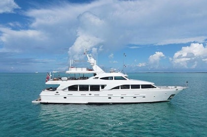 photo of 100' Benetti Tradition 100 2007