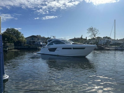 photo of 54' Cruisers Yachts 54 Cantius 2021