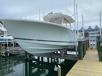 photo of 37' Regulator 2022