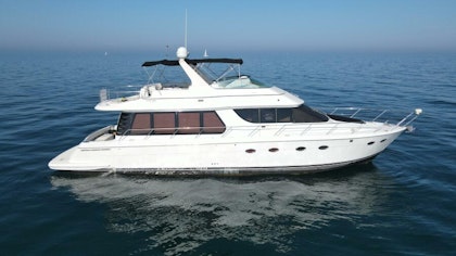 photo of 57' Carver 570 Voyager 2002