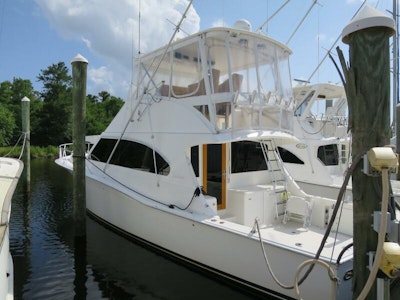 photo of 53' Cavalier 2004