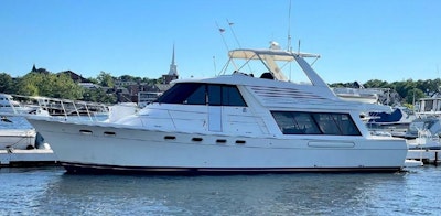 photo of 47' Bayliner 4788 Pilot House 1998