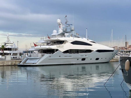 photo of 131' Sunseeker 40m Yacht 2012