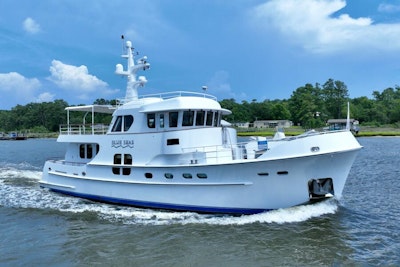 photo of 70' Farmont 70 Expedition Yacht 2006