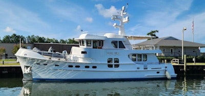 photo of 70' Farmont 70 Expedition Yacht 2006