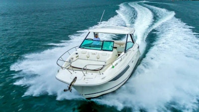 photo of 32' Sea Ray 320 Sundancer 2020