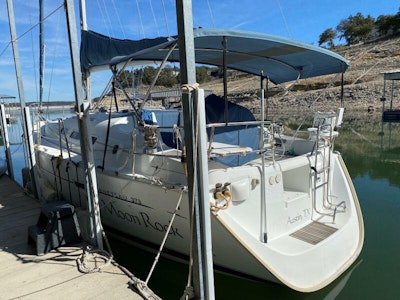 photo of 37' Beneteau Oceanis 373 2005