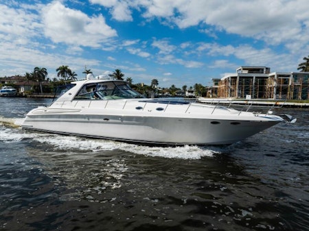 photo of 60' Sea Ray Sun Sport 2005