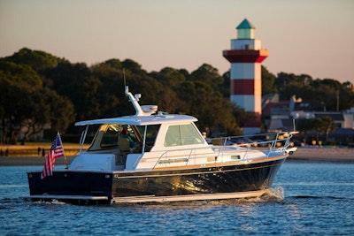 photo of 42' Sabre 42 Hardtop Express 2004