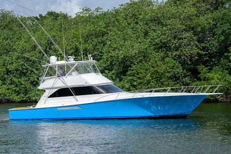 photo of 61' Viking 2002