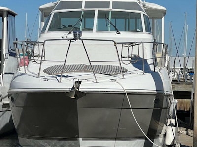 photo of 41' Cruisers Yachts 415 MY 2011