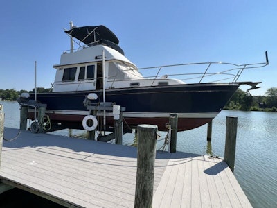 photo of 36' Sabre Sabreline 36 Sedan 2002