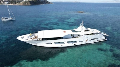 photo of 137' Custom 1983