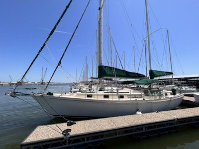 photo of 42' Whitby Yachts 1982