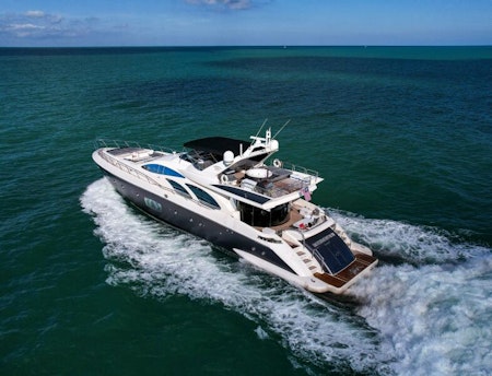 photo of 100' Azimut 2010