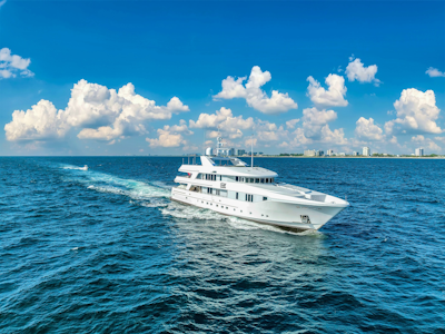 photo of 154' Admiral Custom 1998