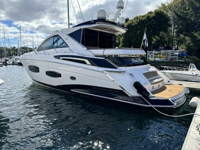 photo of 53' Regal Sport Coupe 2015