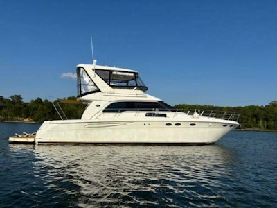 photo of 48' Sea Ray 480 Sedan Bridge 1999