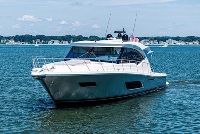 photo of 57' Riviera 575 SUV 2021