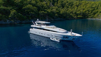 photo of 88' Admiral 27 1995