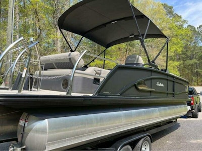 photo of 25' Barletta Lusso L25U 2023