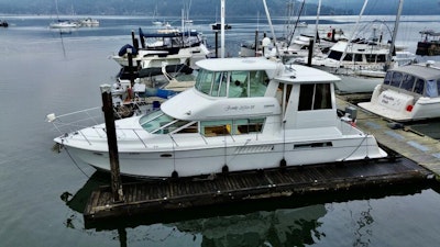 photo of 50' Carver 500 Cockpit Motor Yacht 1997