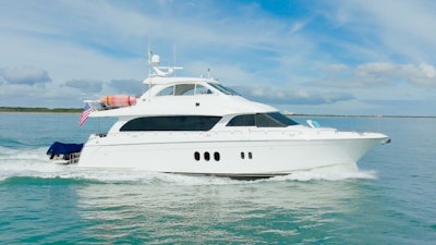 photo of 72' Hatteras 2008