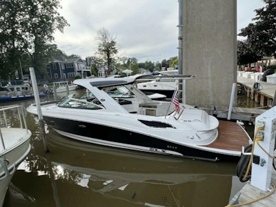 photo of 35' Sea Ray 350 SLX 2016