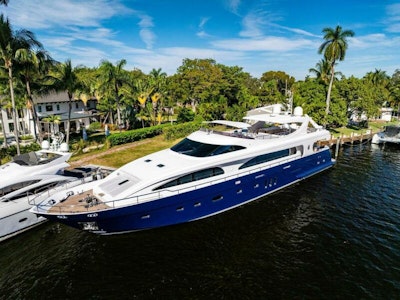 photo of 115' Mengi Yay 115 MY 2011