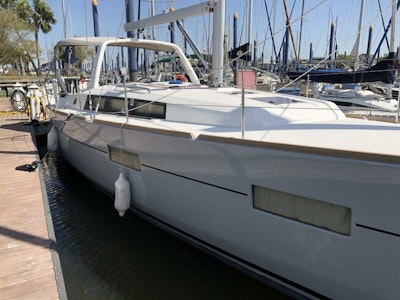 photo of 38' Beneteau Oceanis 38 Weekender 2017