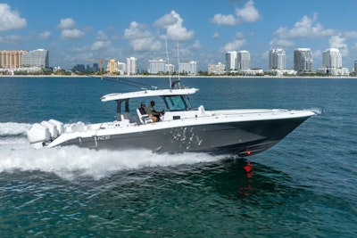 photo of 42' HCB lujo 2024