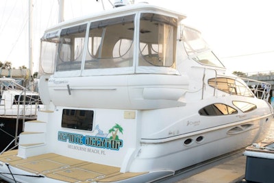 photo of 41' Cruisers 2006