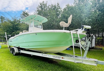 photo of 25' NauticStar 251 Hybrid 2022