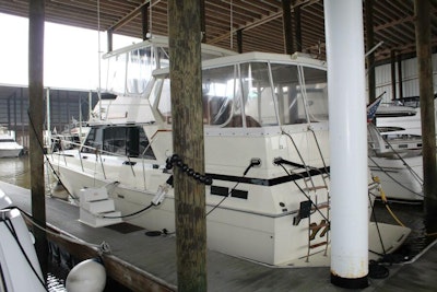 photo of 44' Viking 44 Motor Yacht 1986